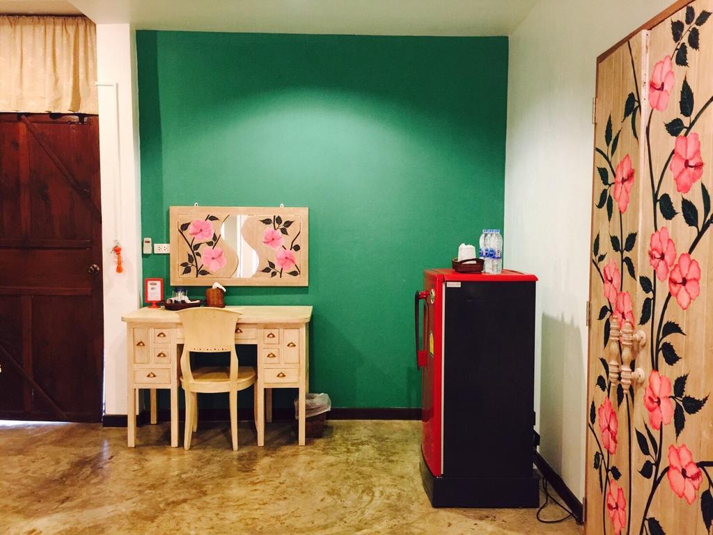 Baan Saleepai Hotel Bagian luar foto